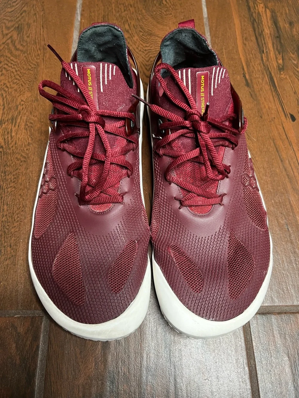 VivoBarefoot Men's Motus Strength Barefoot Training Shoes Burgundy Mens EU 44